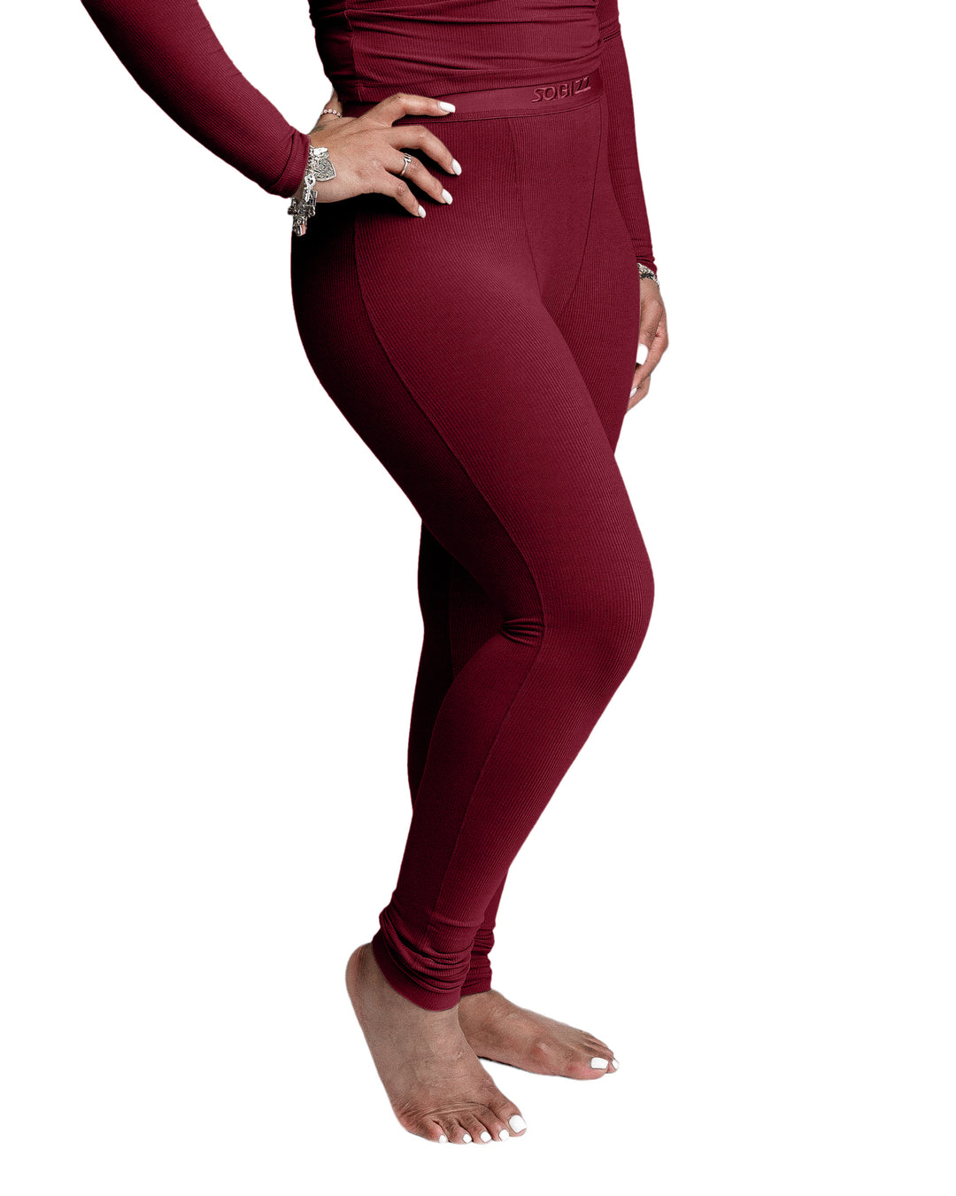 Women Essential Leggings in Burgundy