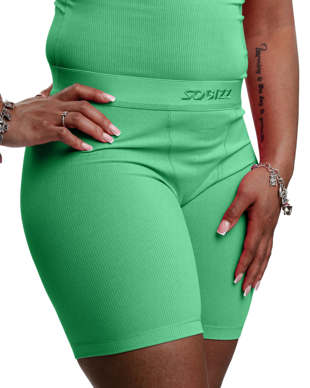 Women Essential Biker Tights in Seafoam