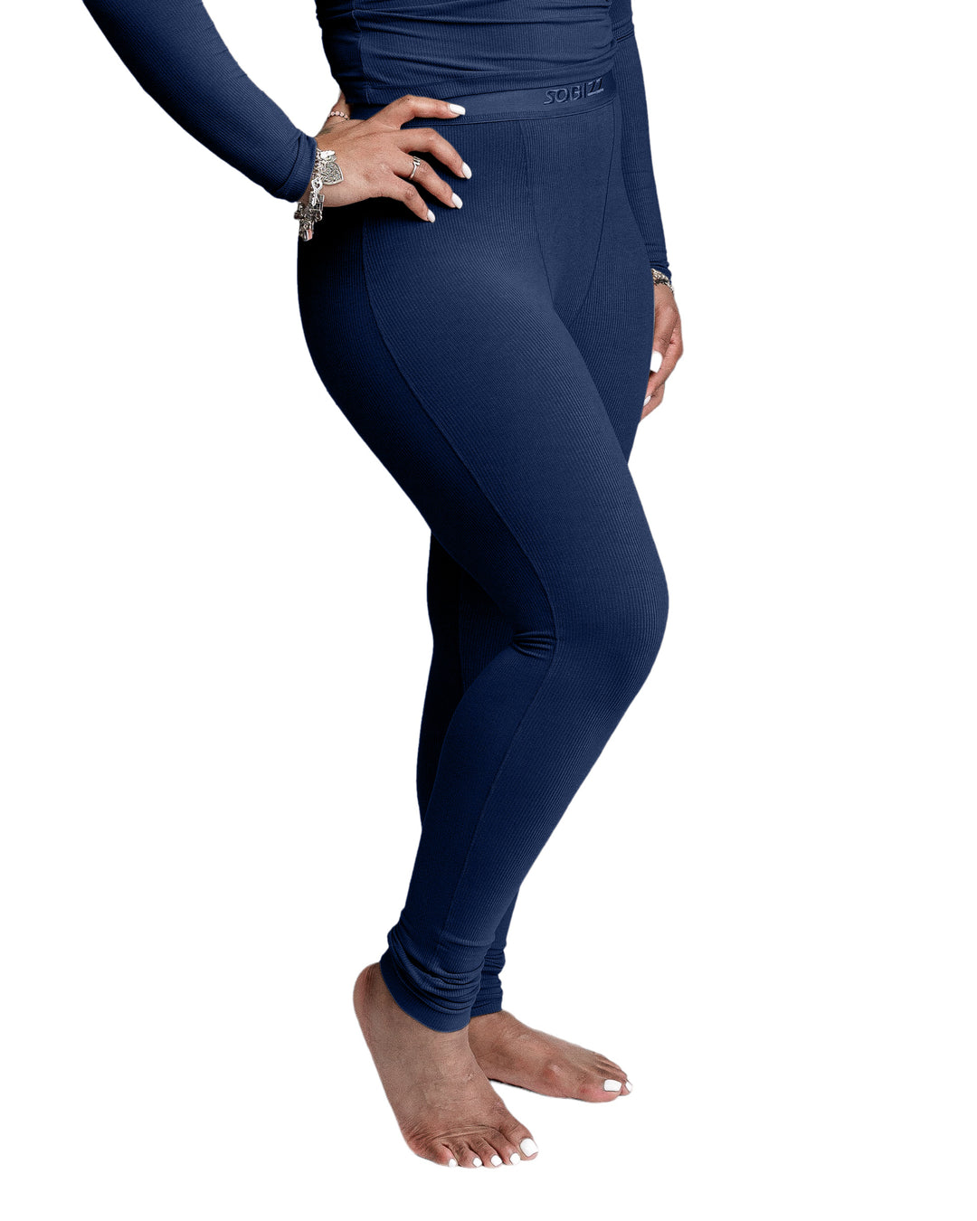 Women Essential Leggings in Navy