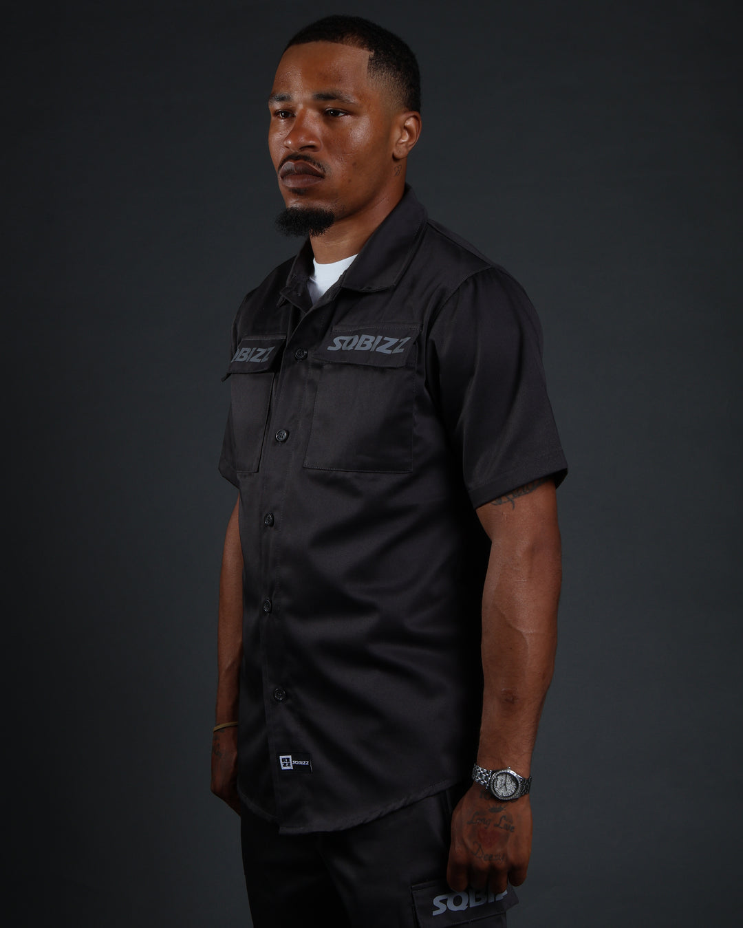 Hussle Shirt in Charcoal