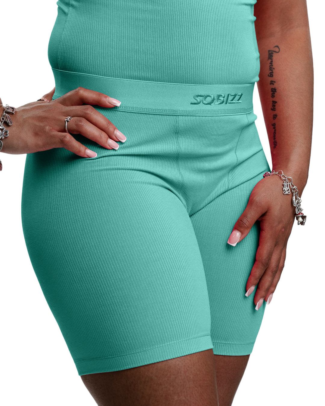 Women Essential Biker Tights in Mint