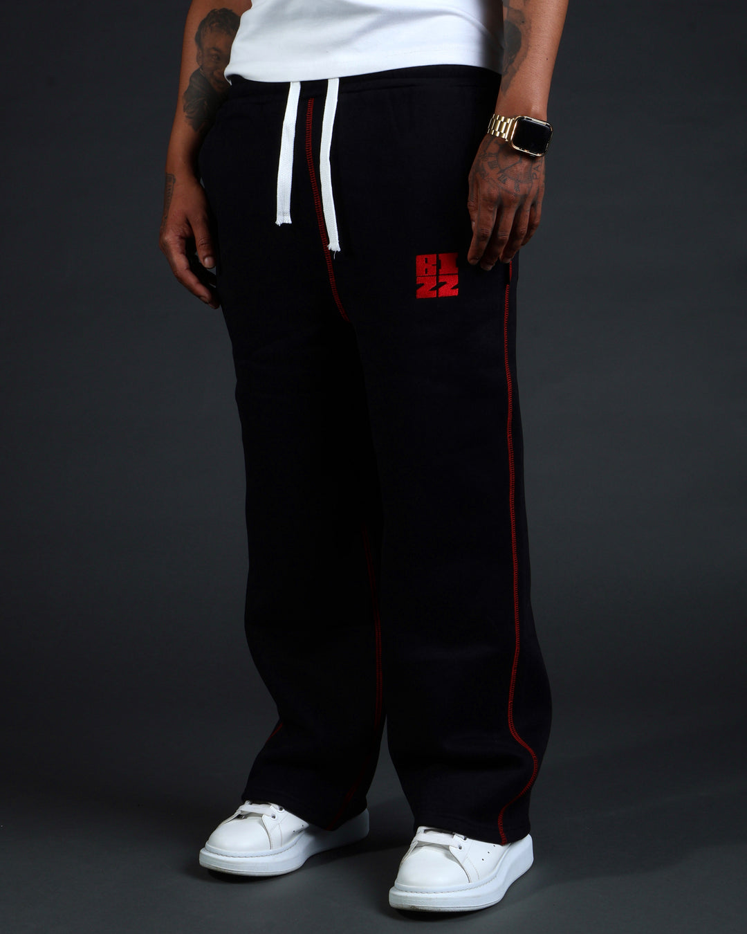 Smoov Sweatpants in Black/Red