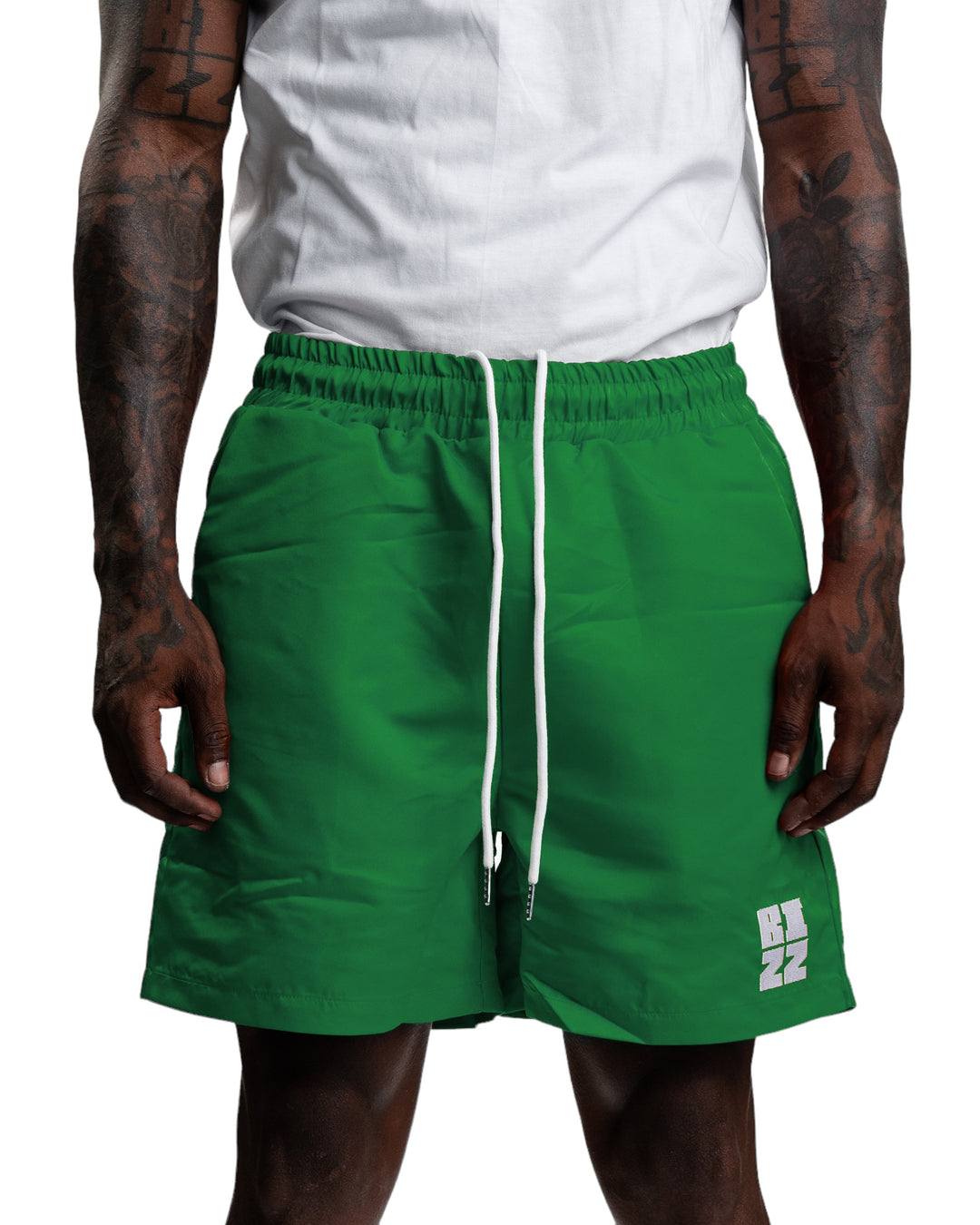 Club Shorts in Green/White
