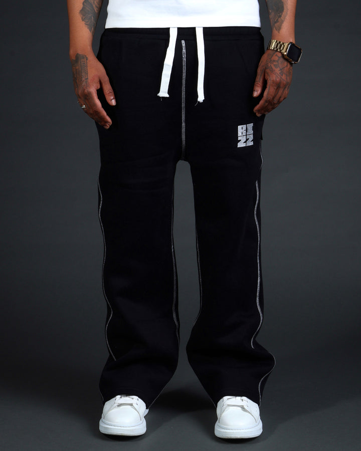 Smoov Sweatpants in Black/White