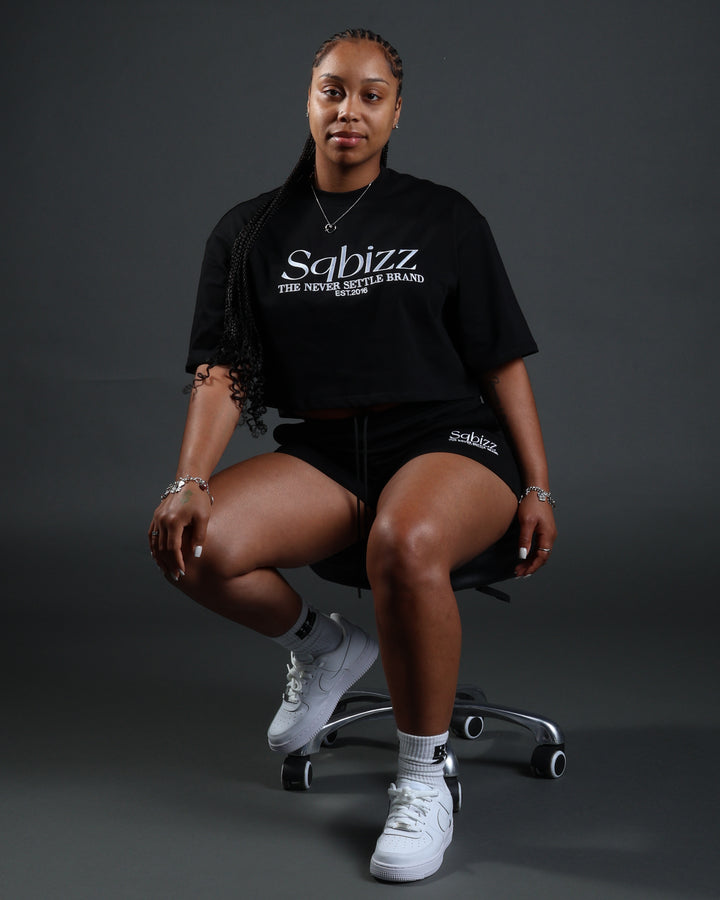 Women Prestige Tee in Black/White