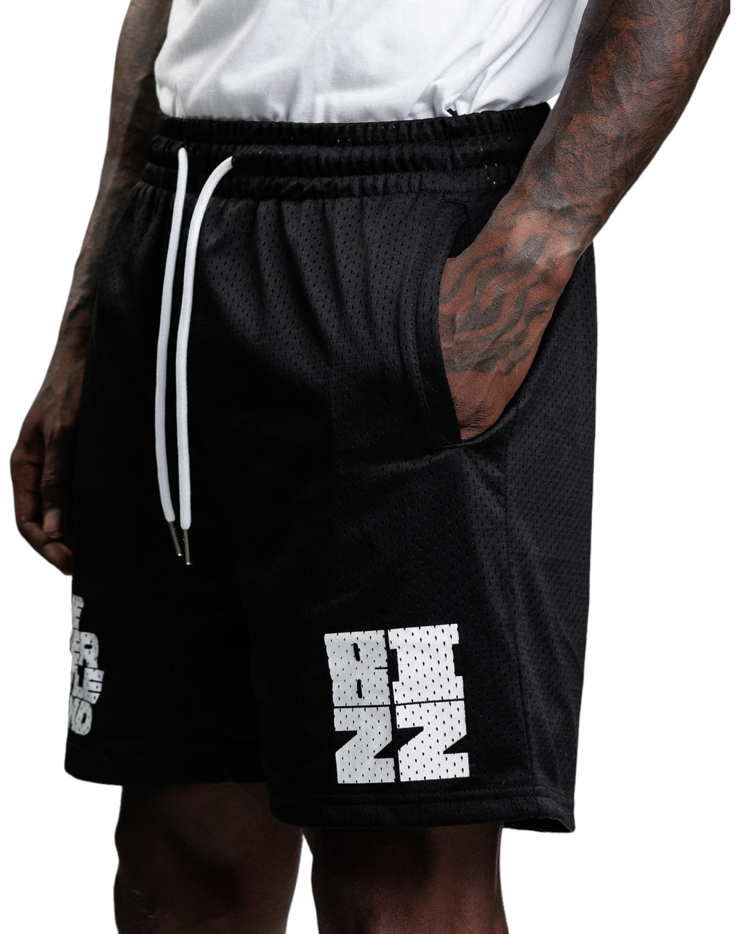 Overtime Shorts in Black/White