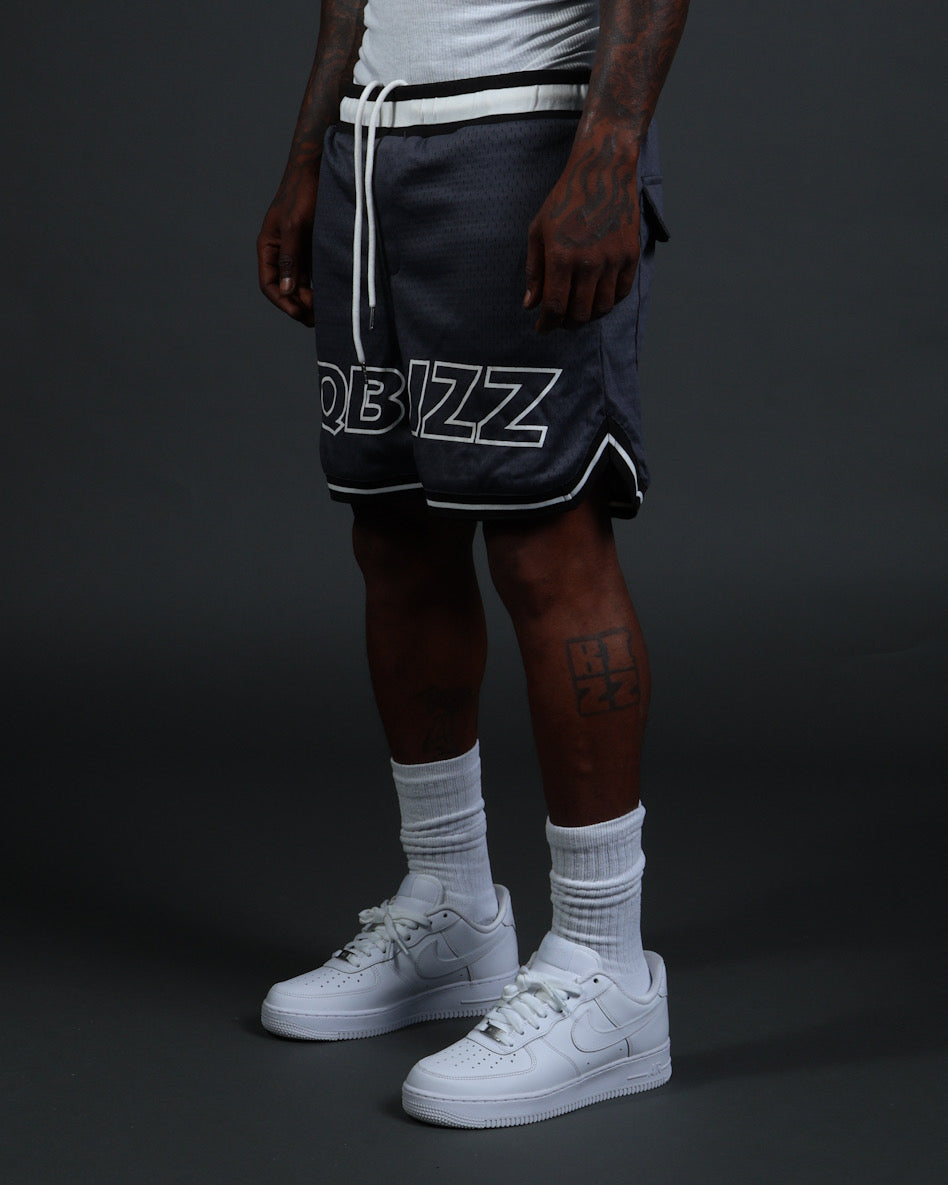 MVP Shorts in Darkgrey/White