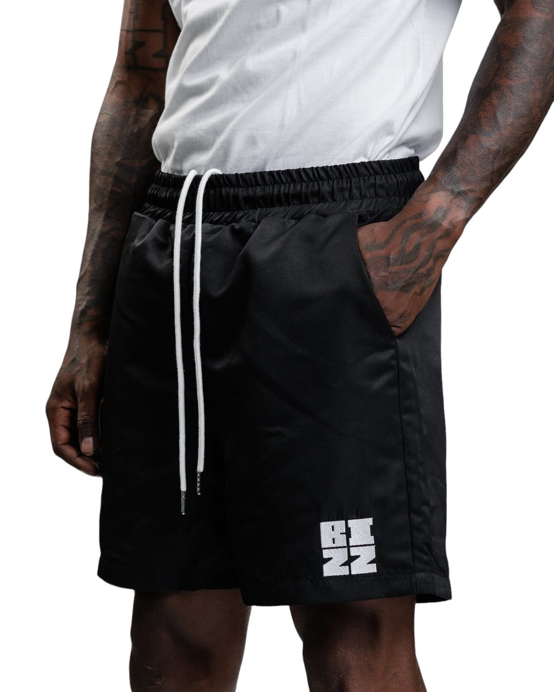Club Shorts in Black/White