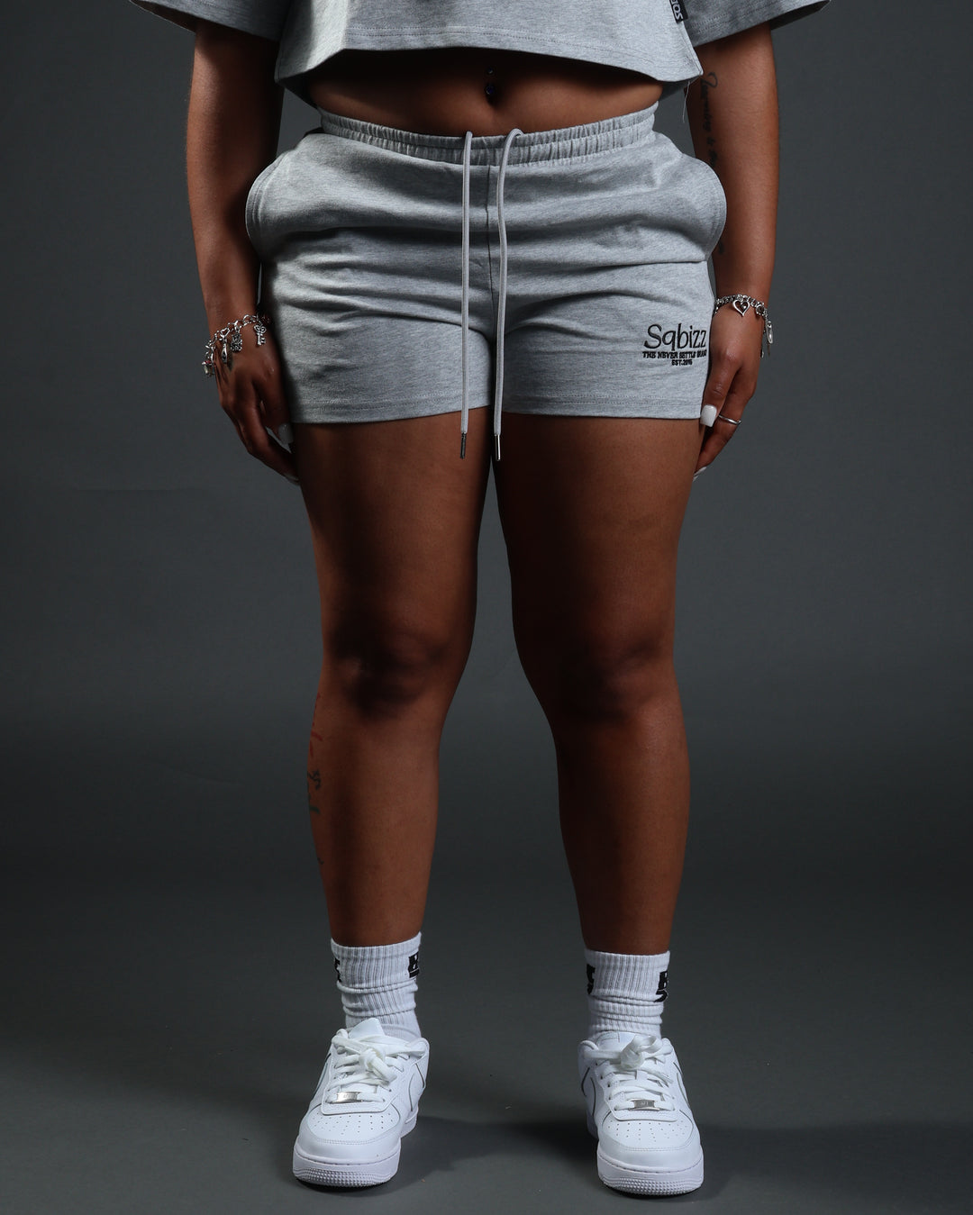 Women Prestige Shorts in Grey/Black