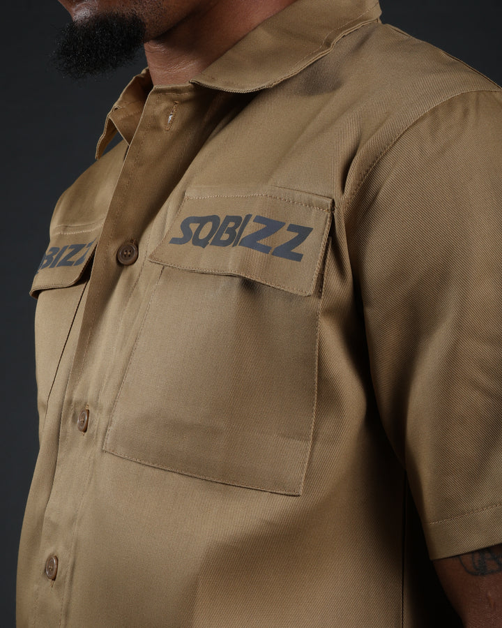 Hussle Shirt in Khaki
