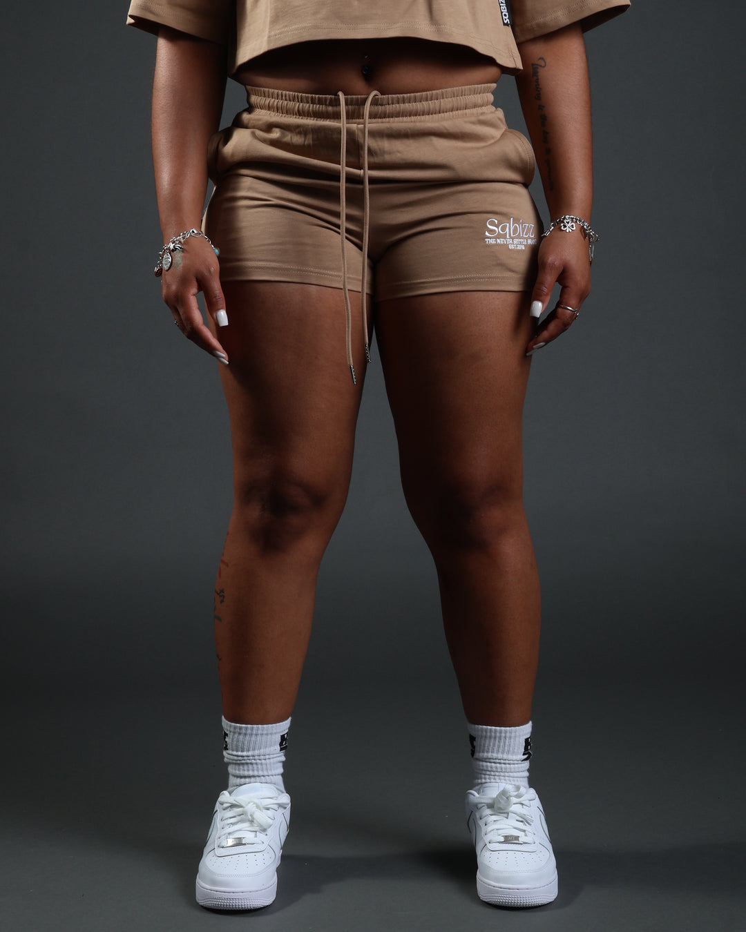 Women Prestige Shorts in Tan/White