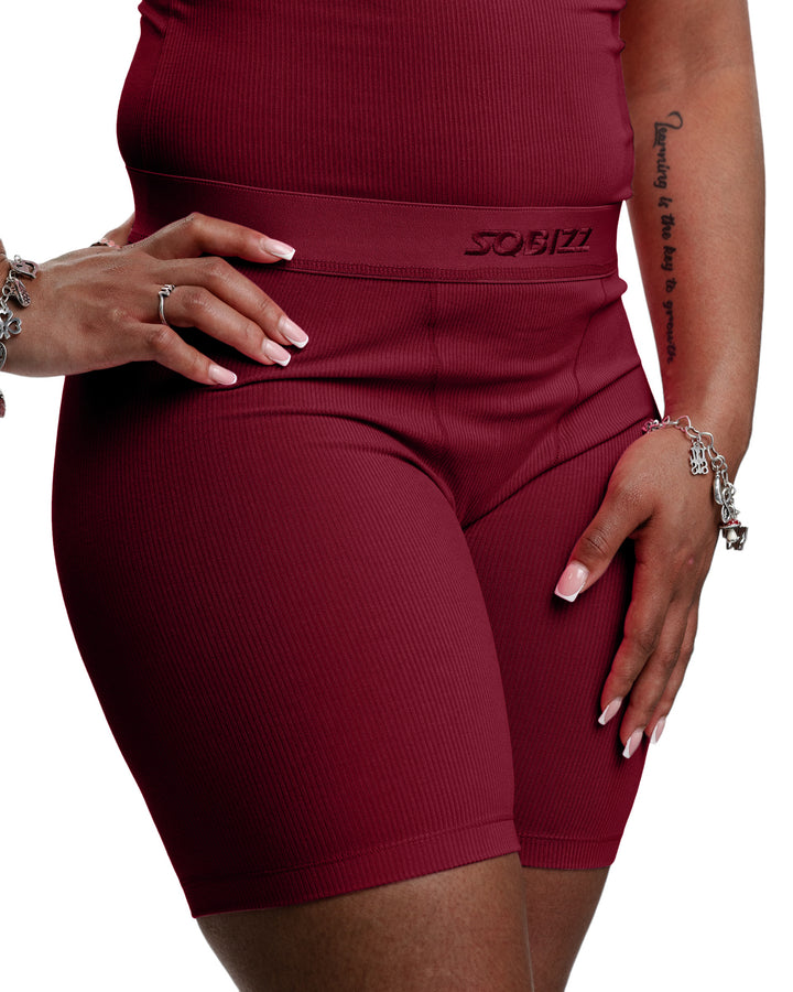 Women Essential Biker Tights in Burgundy