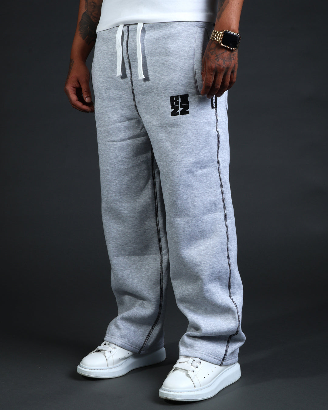 Smoov Sweatpants in Grey/Black