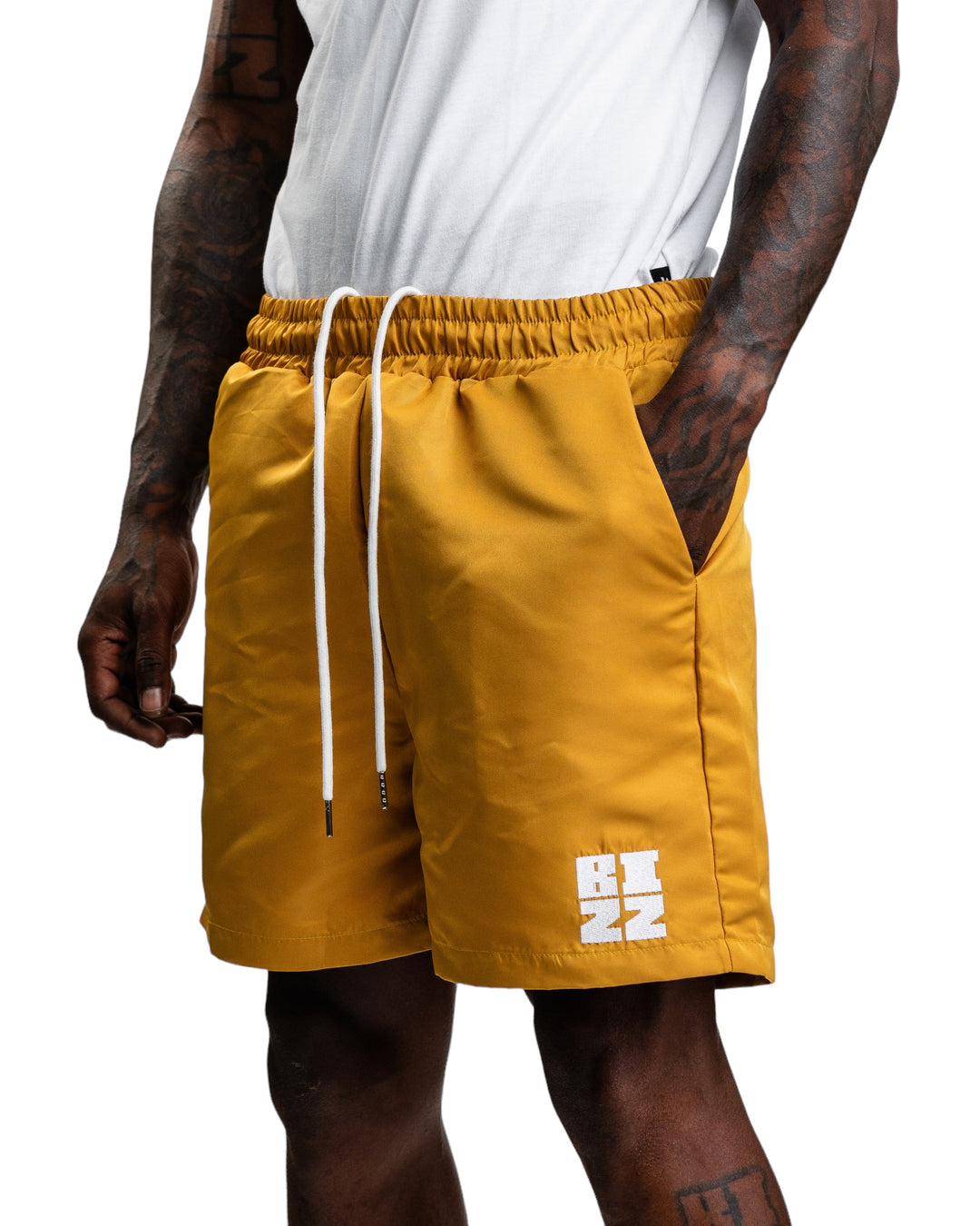 Club Shorts in Mustard/White