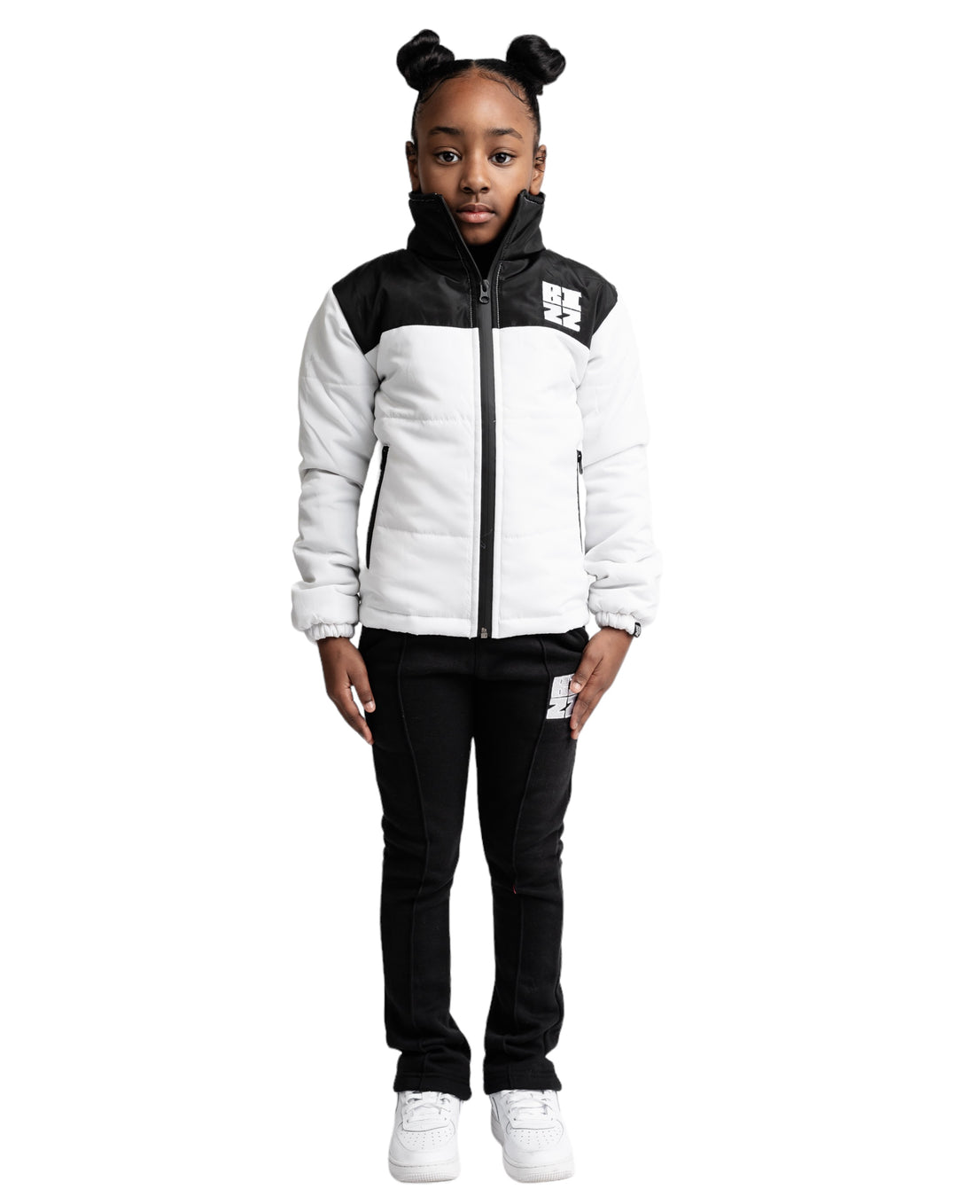 Kid Club Puffer Jacket in White/Black