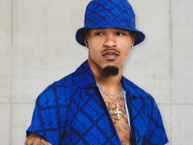 LUX BUTTON-DOWNS AND BUCKET HATS – SQBIZZ