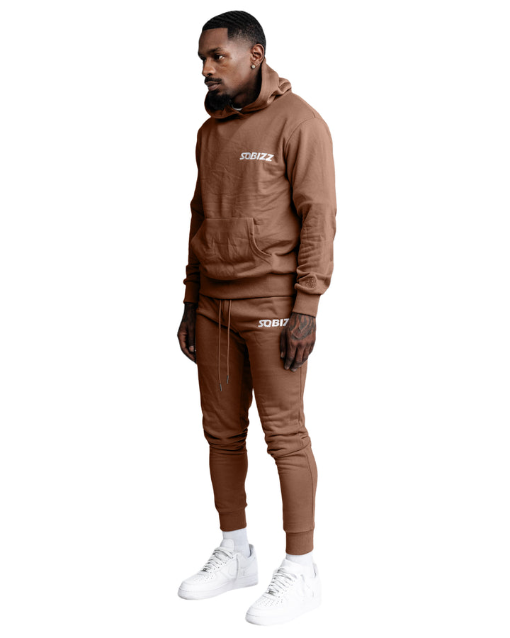 Essential Joggers in Light Brown/White