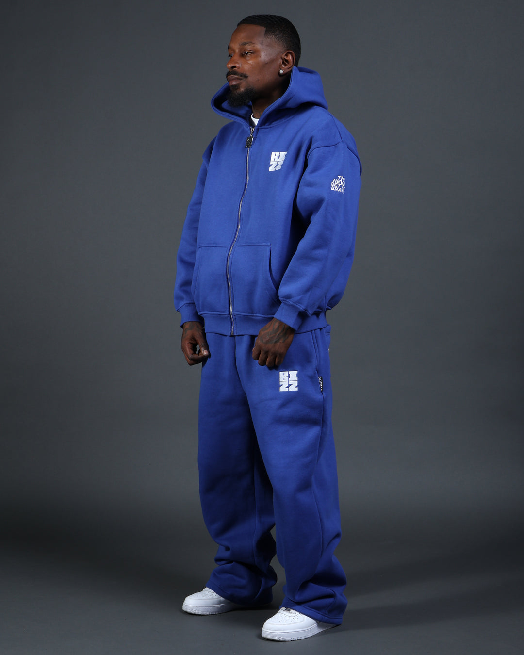 Bizz Sweatpants in Royal/White