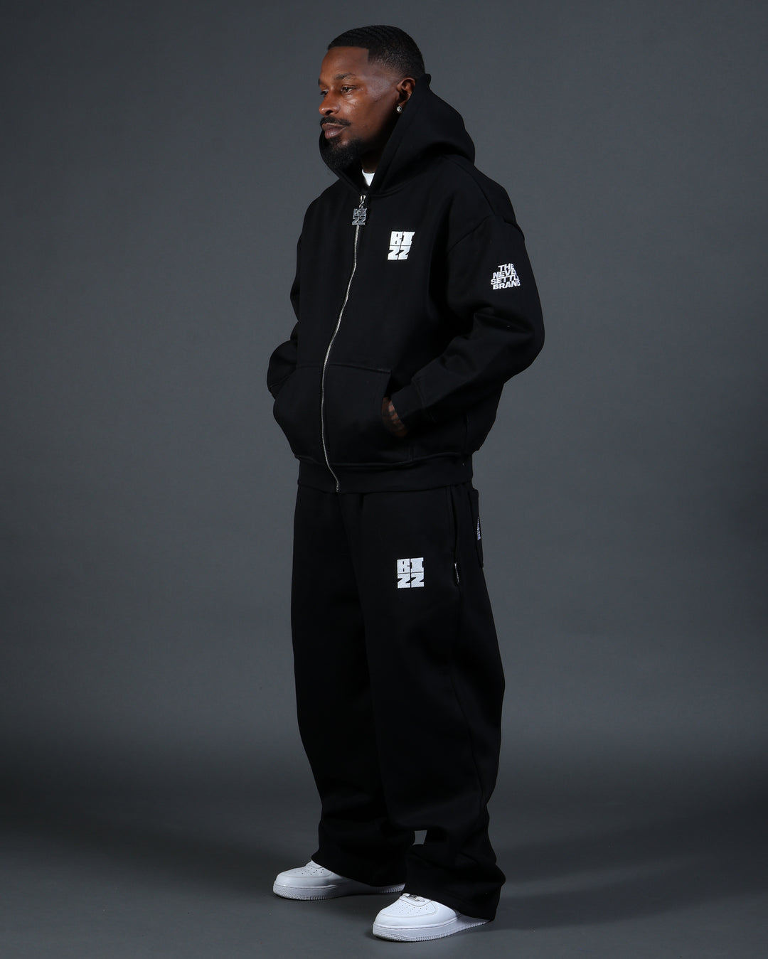 Bizz Zip Hoodie in Black/White