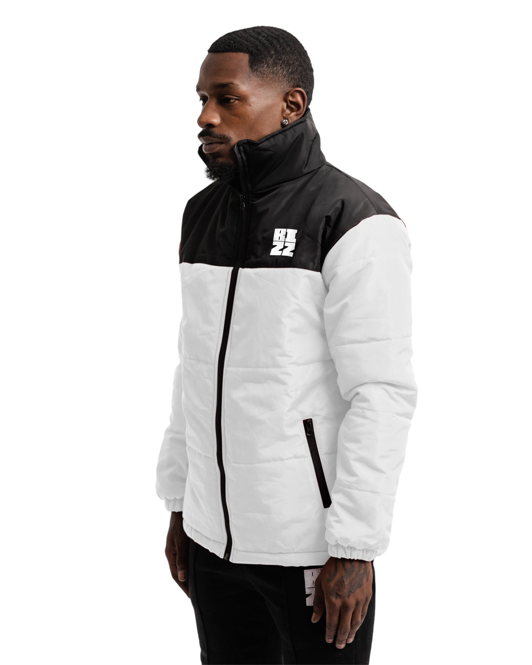 Club Puffer Jacket In White/Black