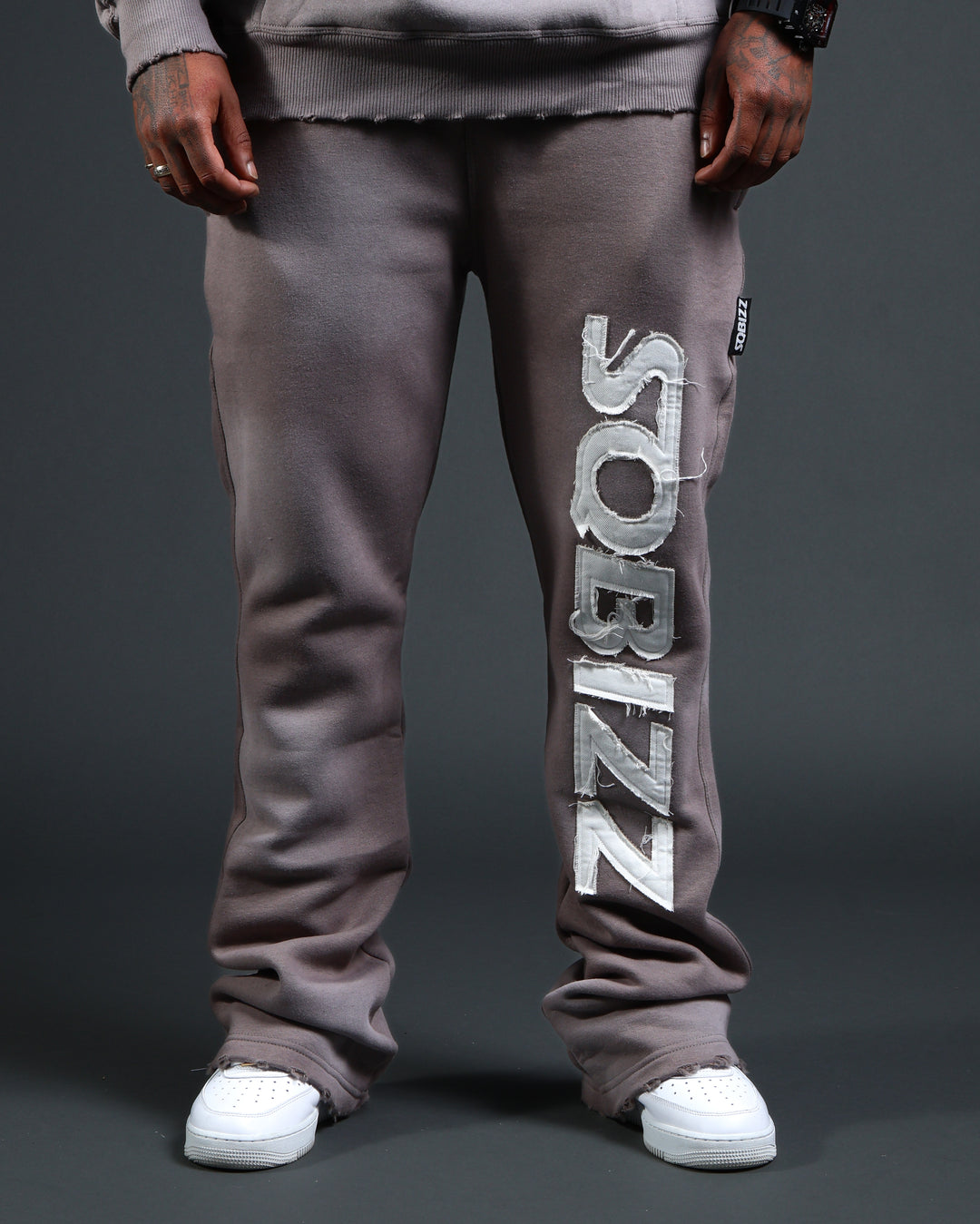 Summit Sweatpants in Grey/White