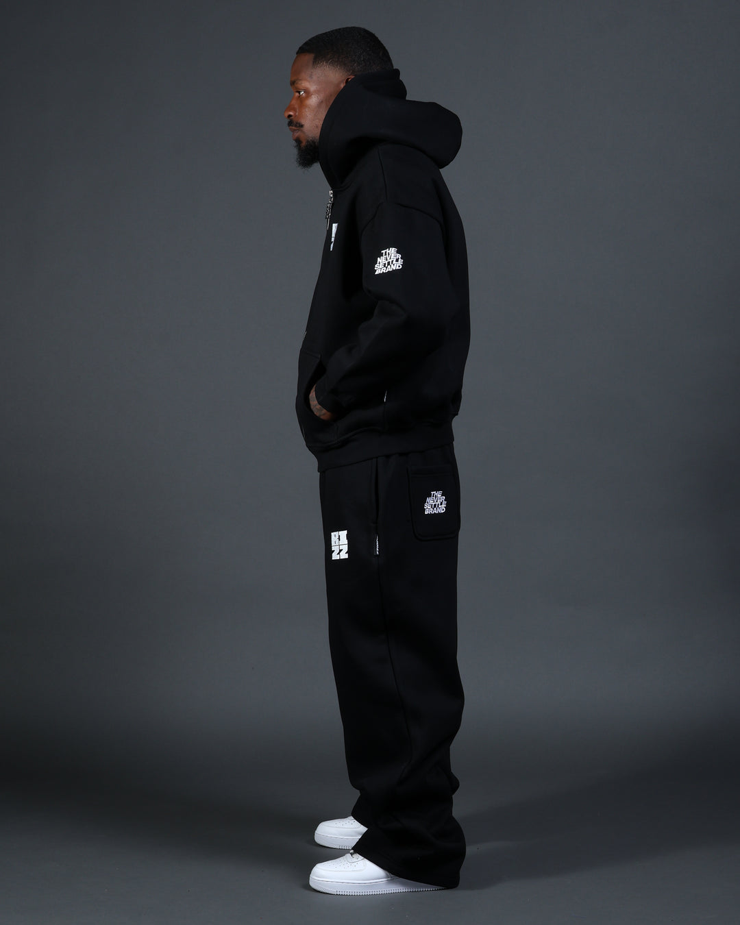 Bizz Zip Hoodie in Black/White