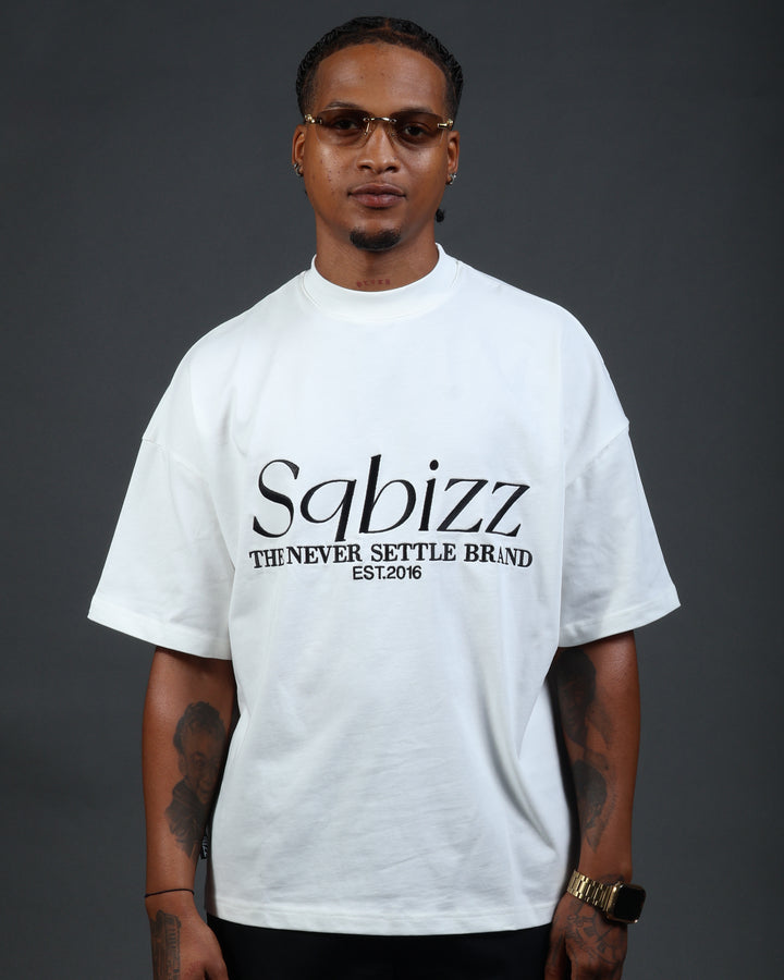 Prestige Tee in White/Black