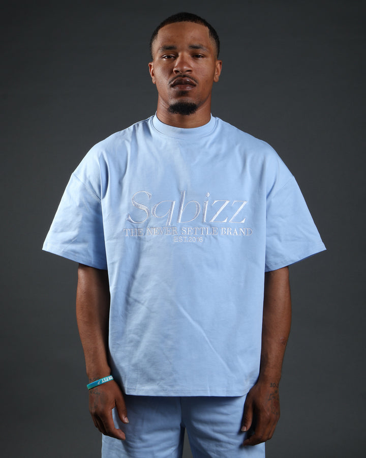 Prestige Tee in Babyblue/White