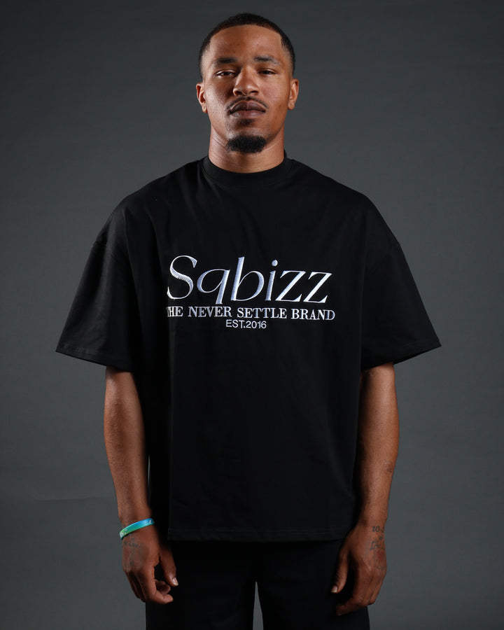 Prestige Tee in Black/White