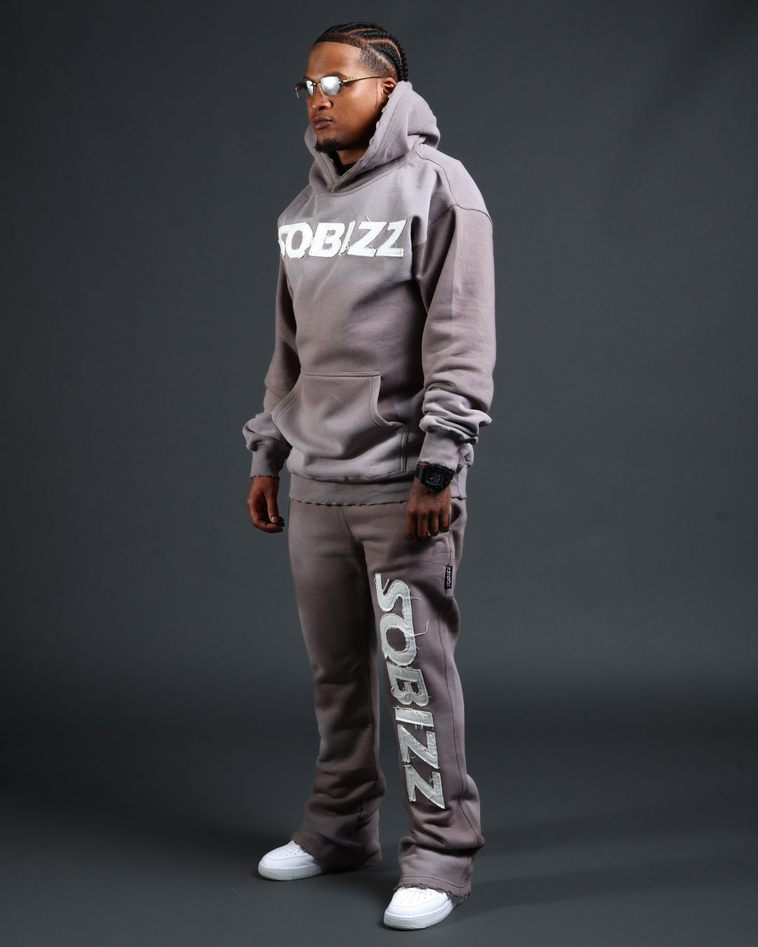 Summit Sweatpants in Grey/White