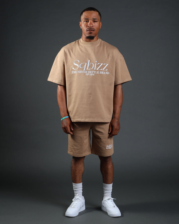 Prestige Tee in Tan/White