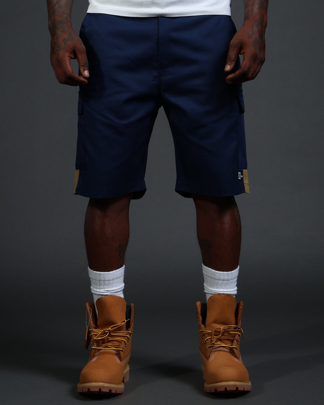 V2 Hussle Shorts in Navy/Khaki