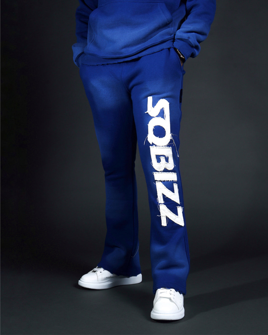 Summit Sweatpants in Royal/White