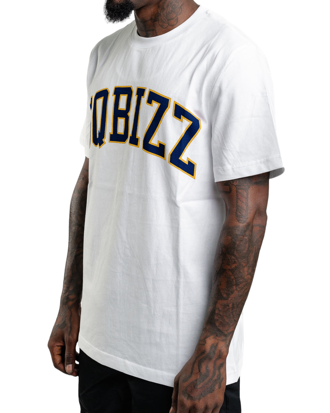 Arch Tee in White/Navy/Gold