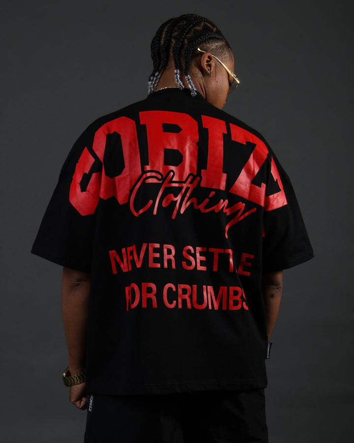 Motto Tee - Black/Red