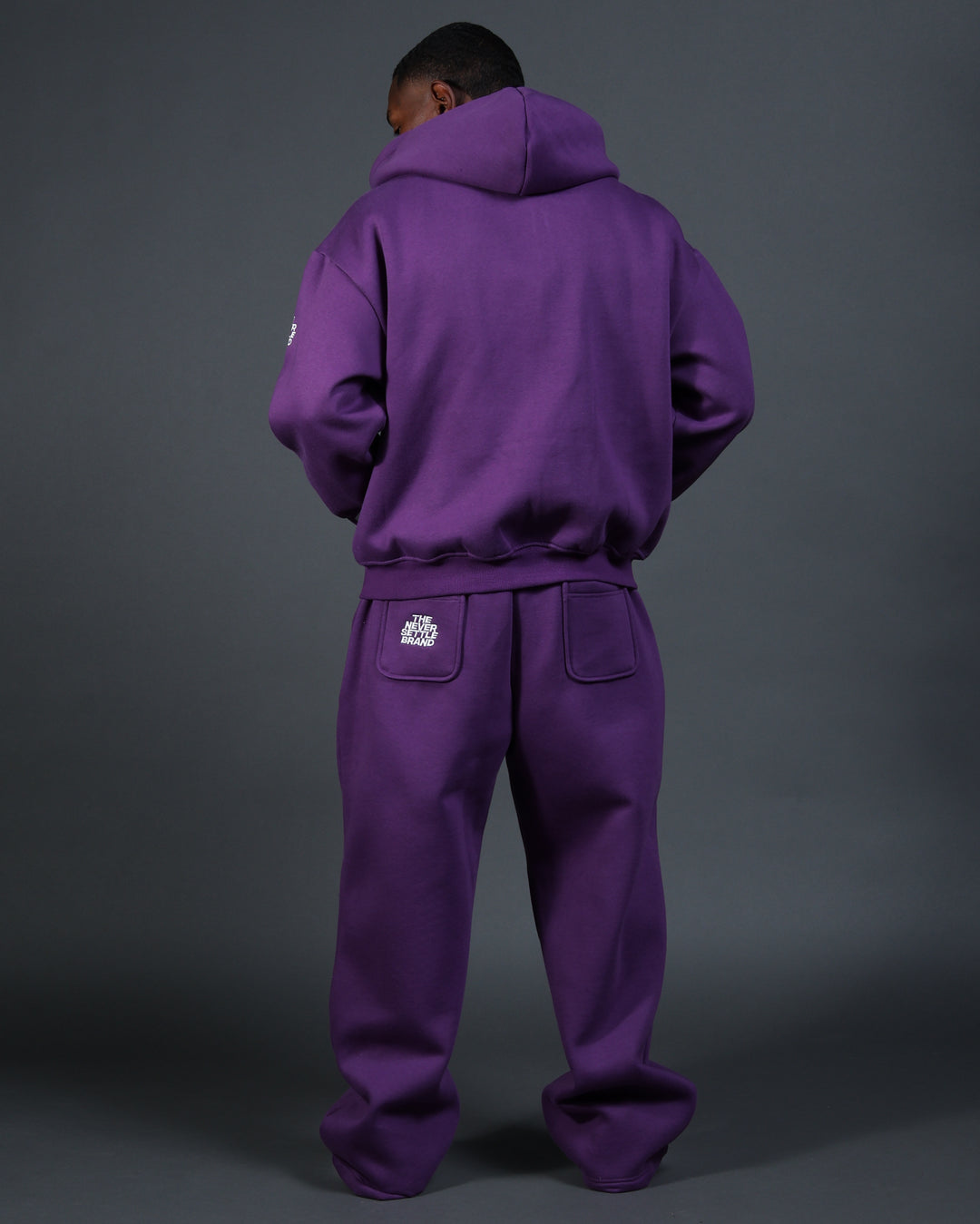 Bizz Sweatpants in Purple/White