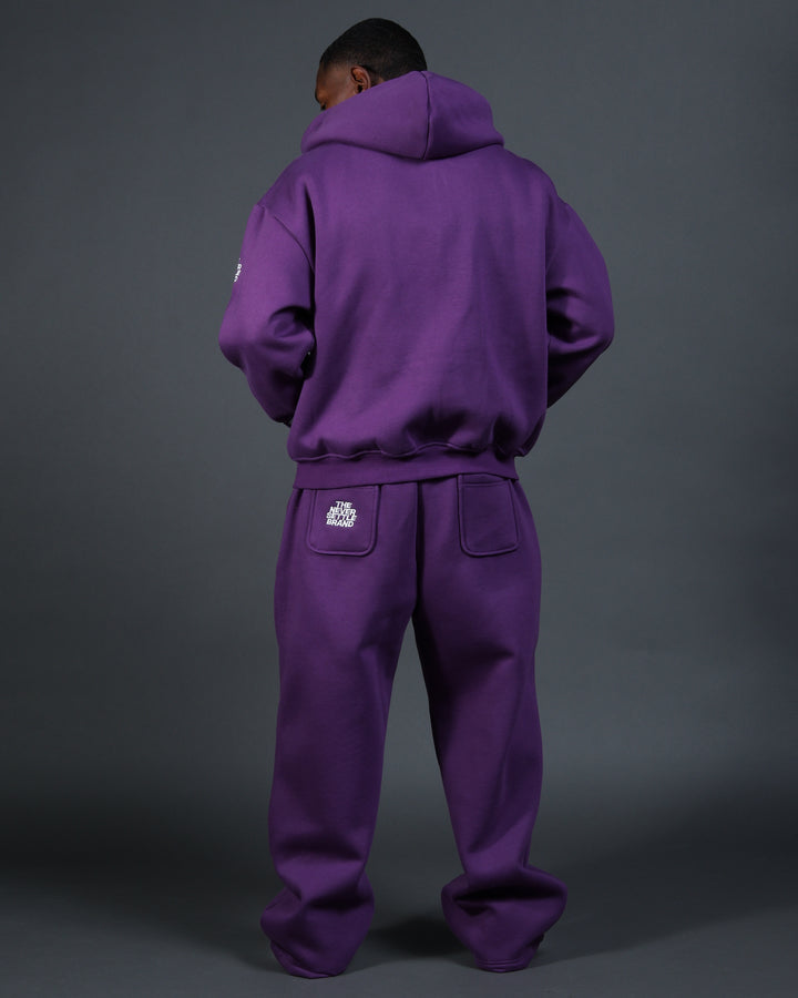 Bizz Sweatpants in Purple/White