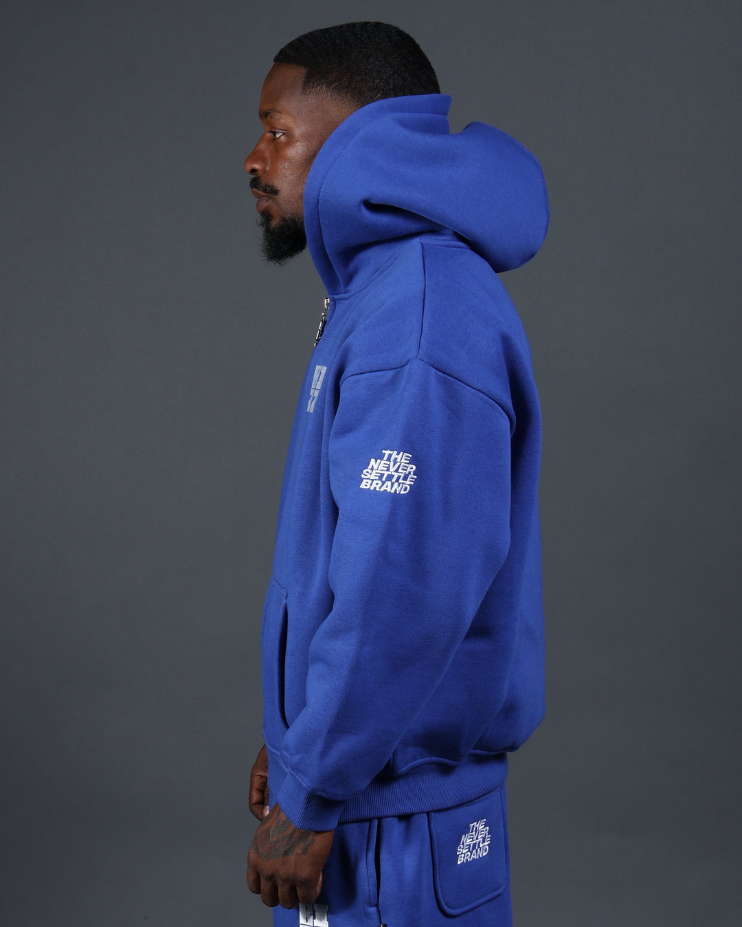 Bizz Zip Hoodie in Royal/White