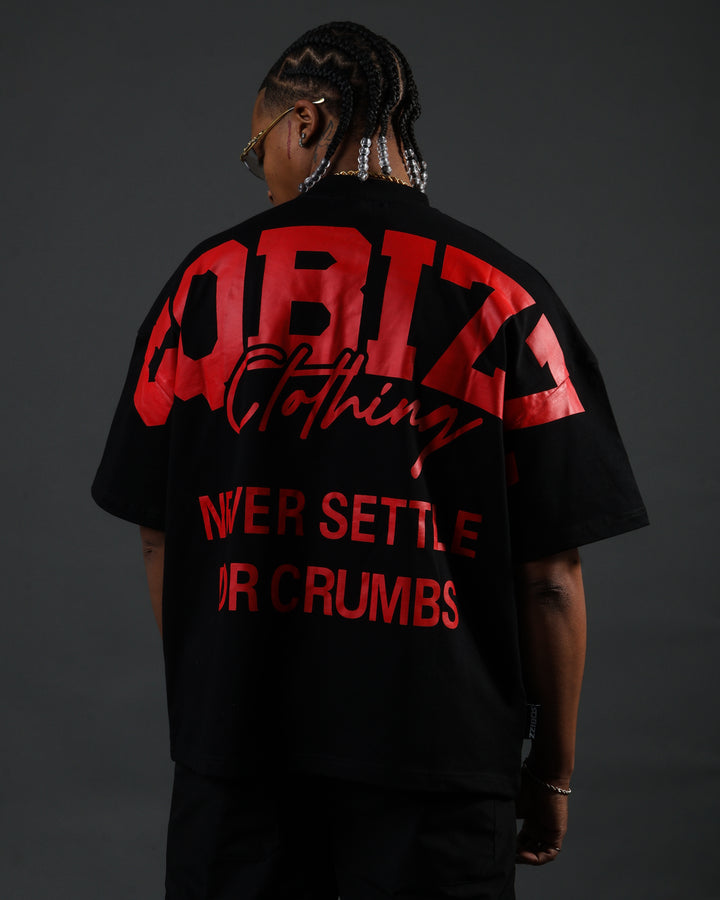 Motto Tee - Black/Red