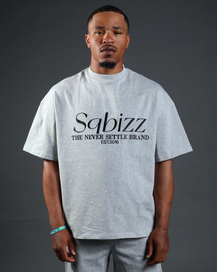 Prestige Tee in Grey/Black