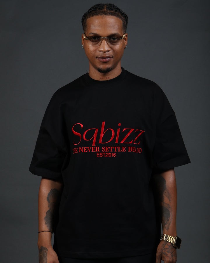Prestige Tee in Black/Red