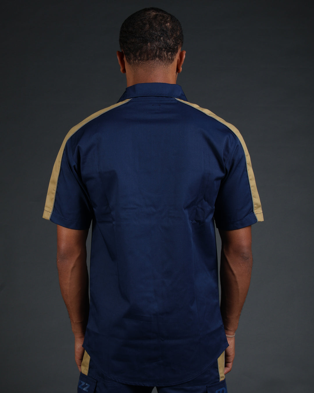 V2 Hussle Shirt in Navy/Khaki
