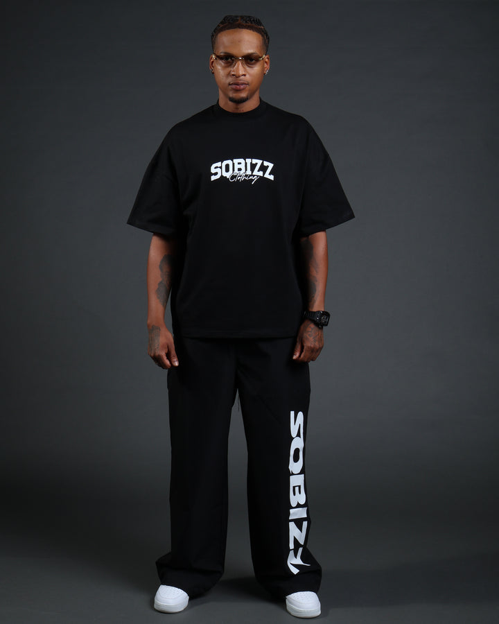 Motto Tee In Black/White
