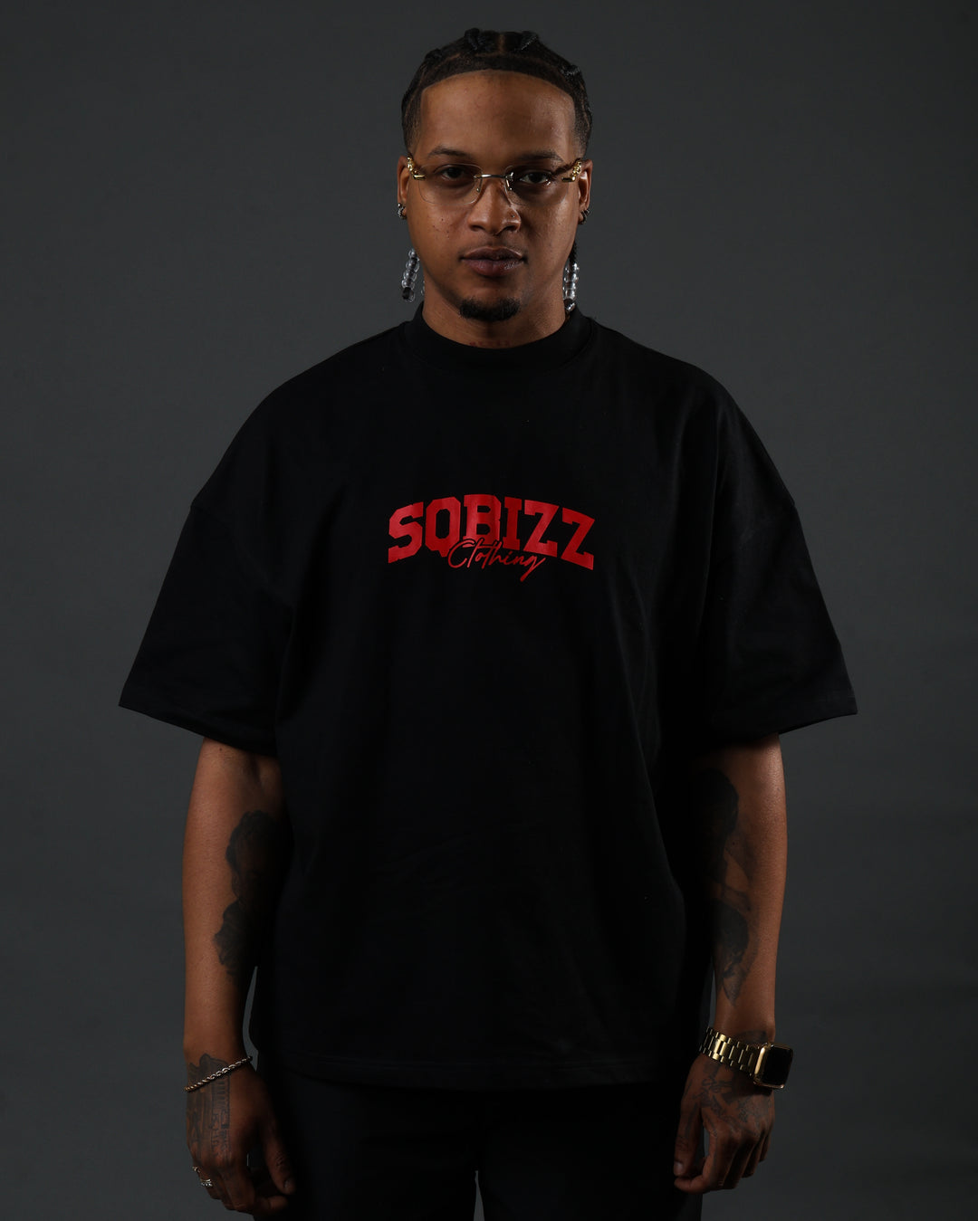 Motto Tee - Black/Red