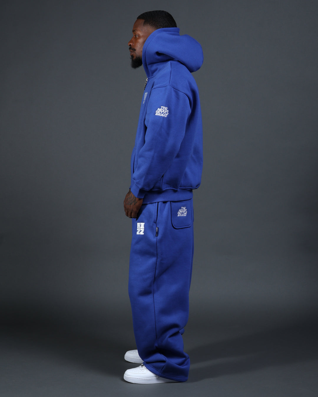 Bizz Sweatpants in Royal/White