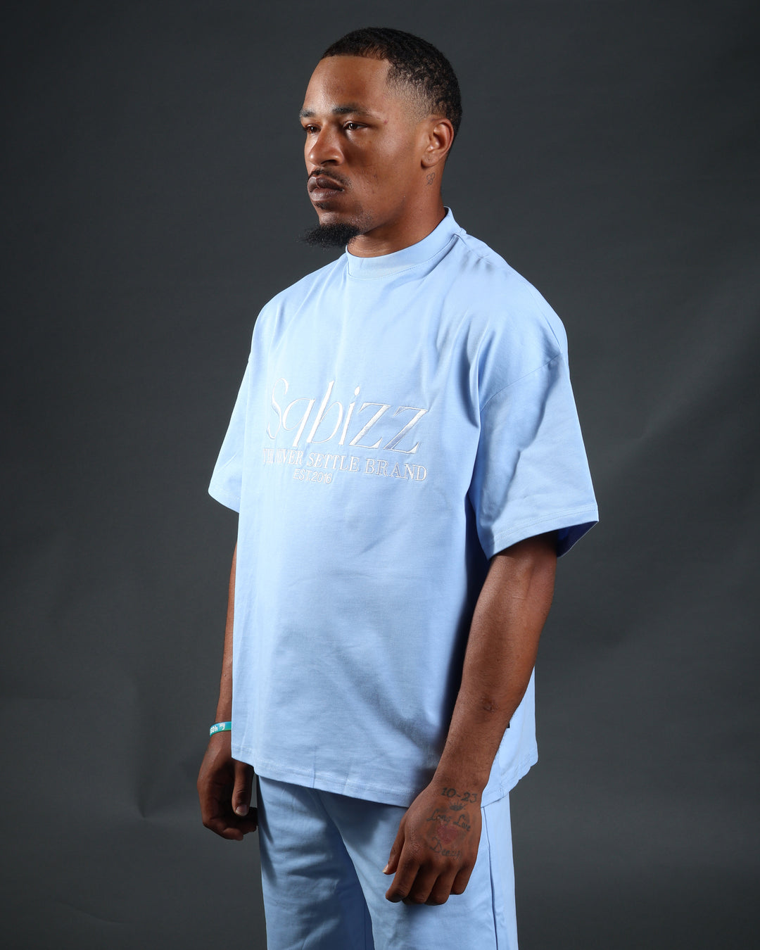 Prestige Tee in Babyblue/White