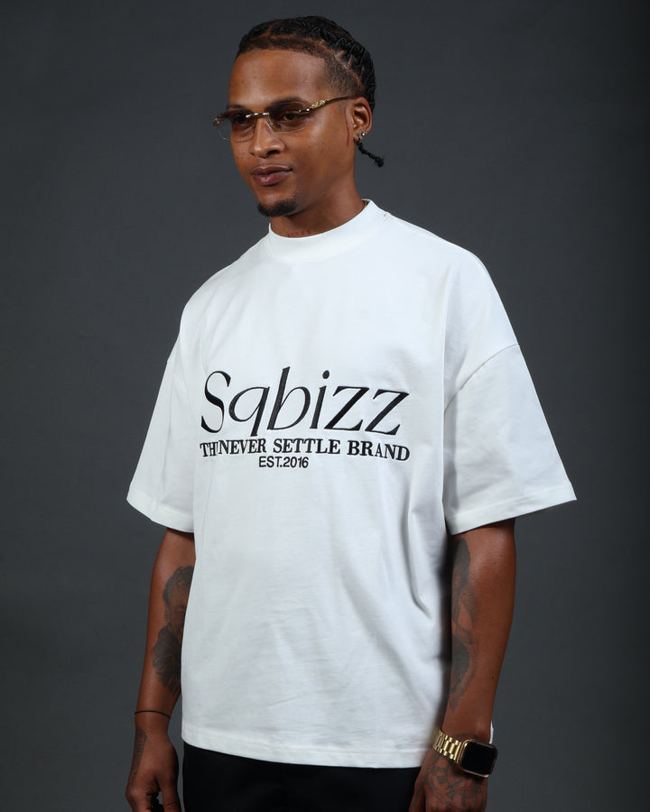 Prestige Tee in White/Black