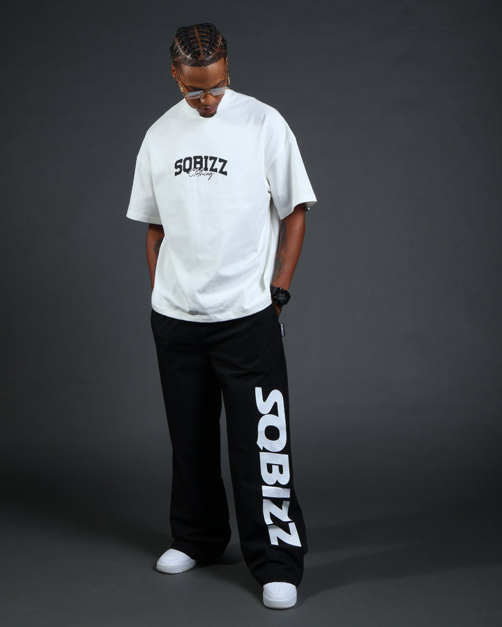 Motto Tee In White/Black