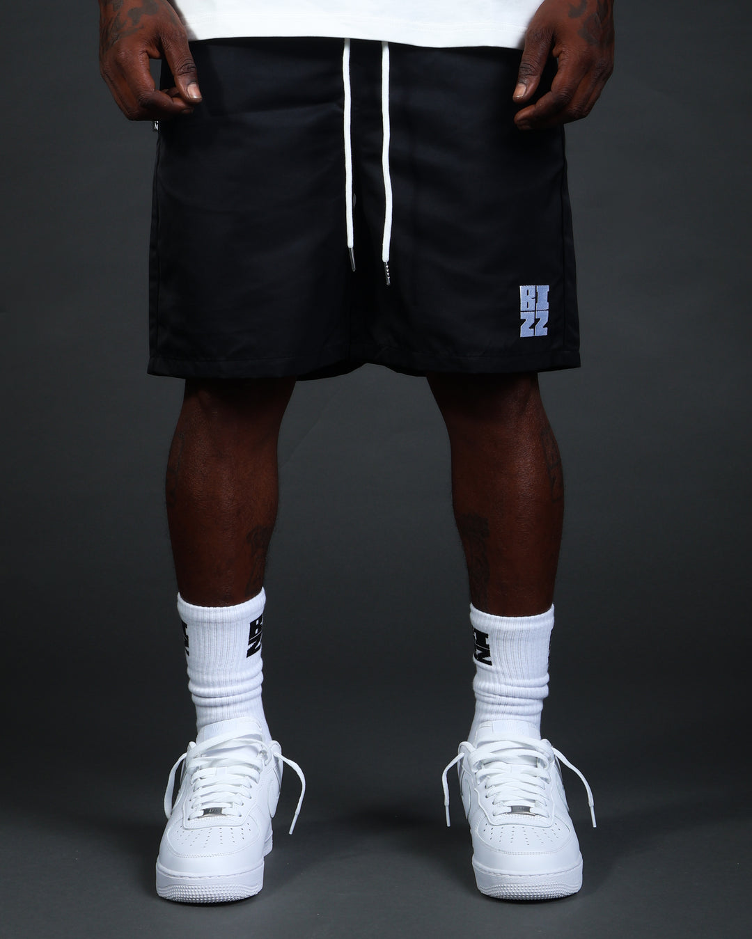 Club Shorts in Black/White