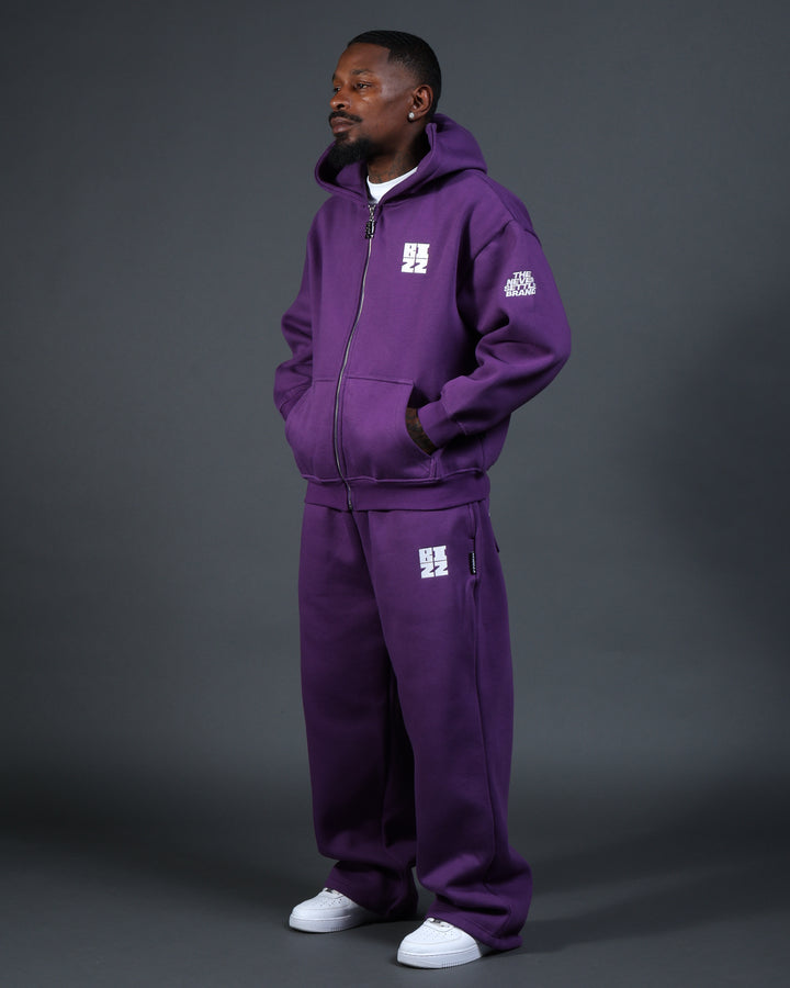 Bizz Sweatpants in Purple/White